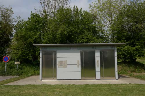 Zu Ostern 2025 auer Betrieb ...